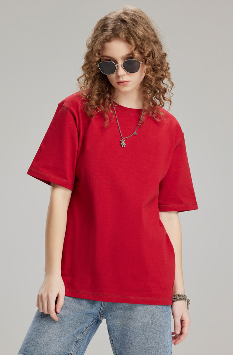 Gợi ý phối đồ với áo thun cho năm 2025